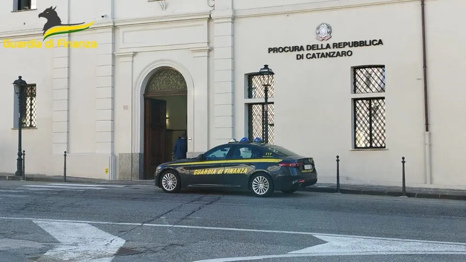 Assenteismo sul lavoro: indagati quattro dipendenti di Calabria Verde