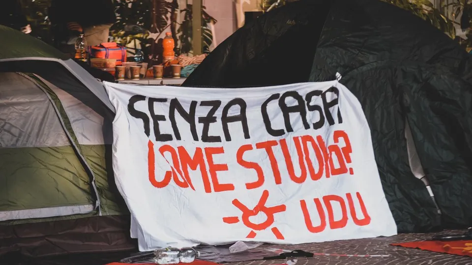 Caro affitti, tornano a protestare gli universitari