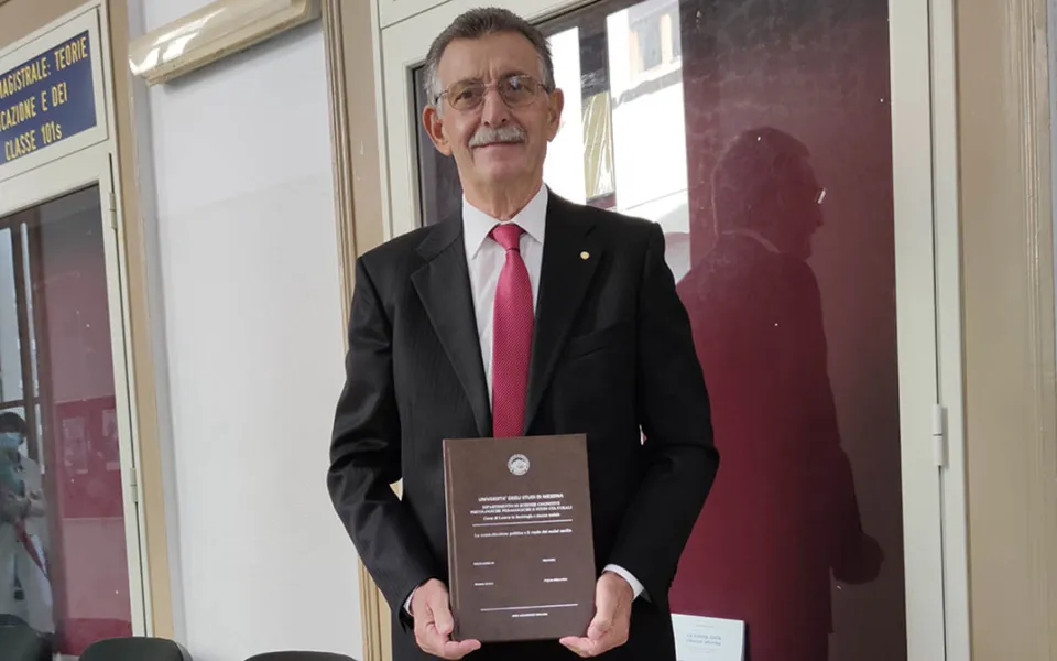A 71 anni consegue la sesta laurea. Gennaro Cortese: "Mai troppo tardi per realizzare ciò che si desidera"
