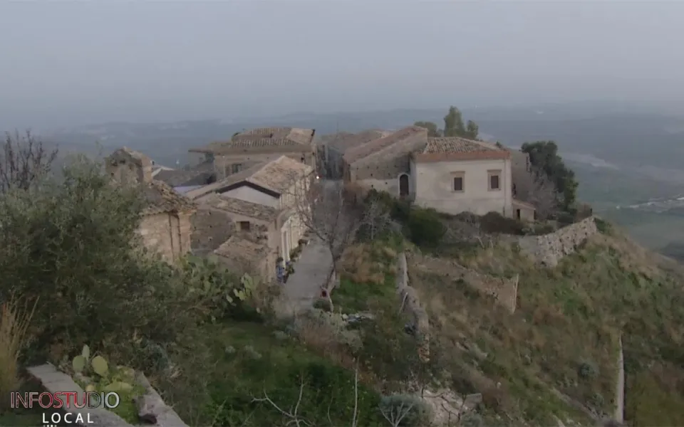 Sant'Ilario dello Jonio, un piccolo gioiello della Locride con balconata sul mare