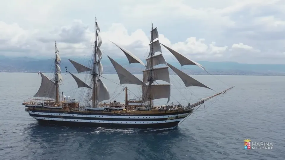 L'omaggio musicale dell'Amerigo Vespucci al maestro Ennio Morricone (VIDEO)