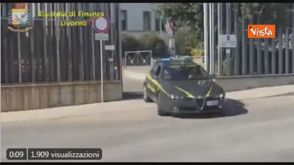 Prendevano il sole sul lungomare di Livorno, denunciate 3 persone (VIDEO)