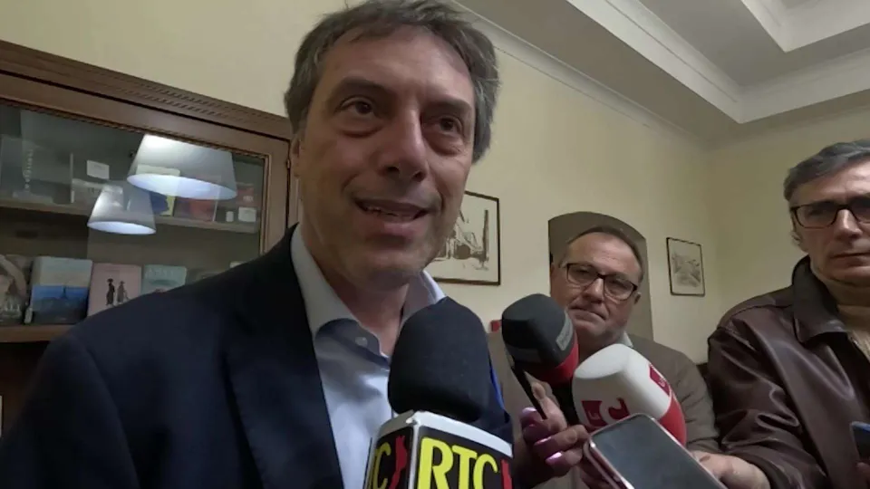 Catanzaro, il sindaco Fiorita rilancia: «Proseguo con il mio mandato»