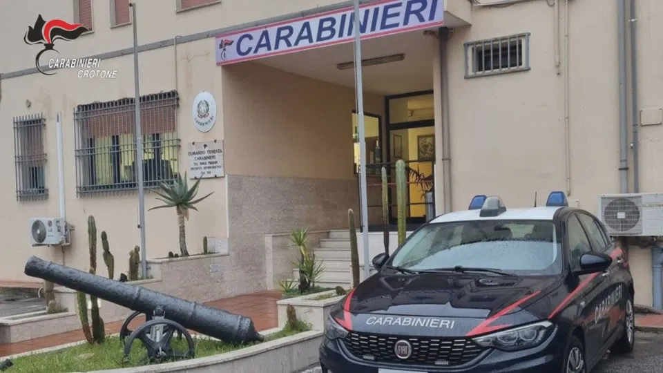 Malore in spiaggia a Capo Rizzuto: morto 76enne
