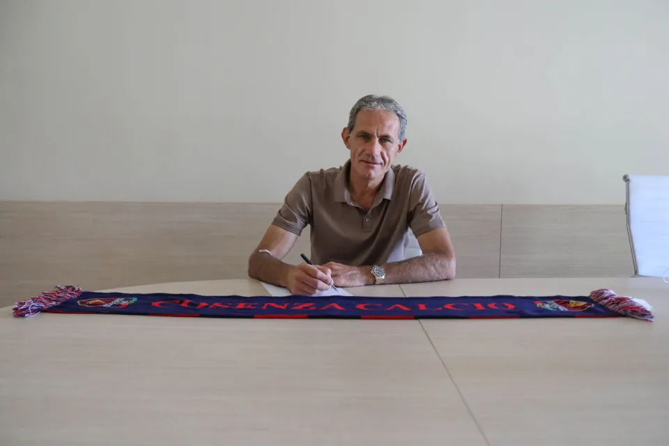 SERIE B | Calcio, Marco Zaffaroni è il nuovo allenatore del Cosenza
