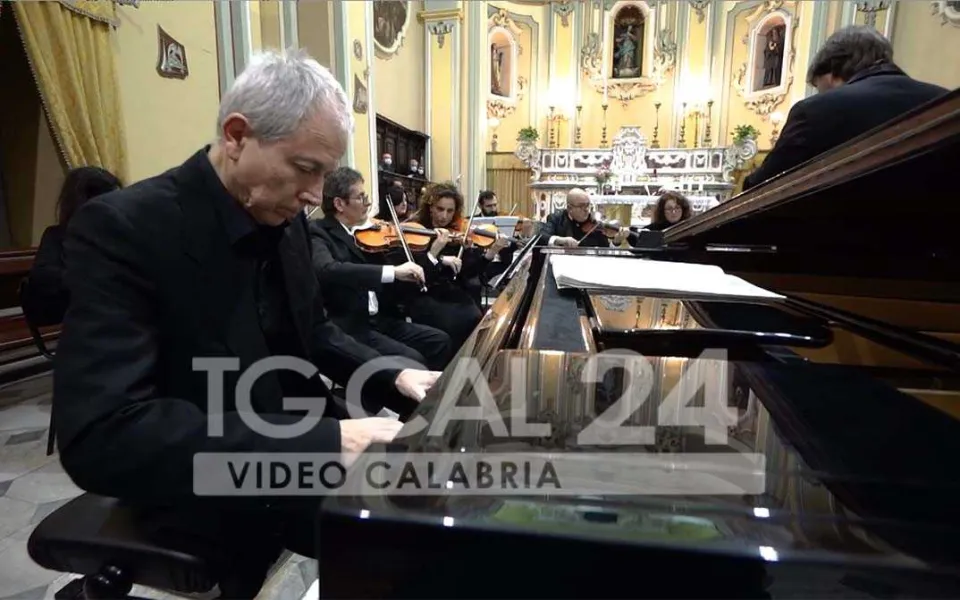 La poesia nei concerti di Chopin: Stillo dirige Malferrari nell'Immacolata di Crotone