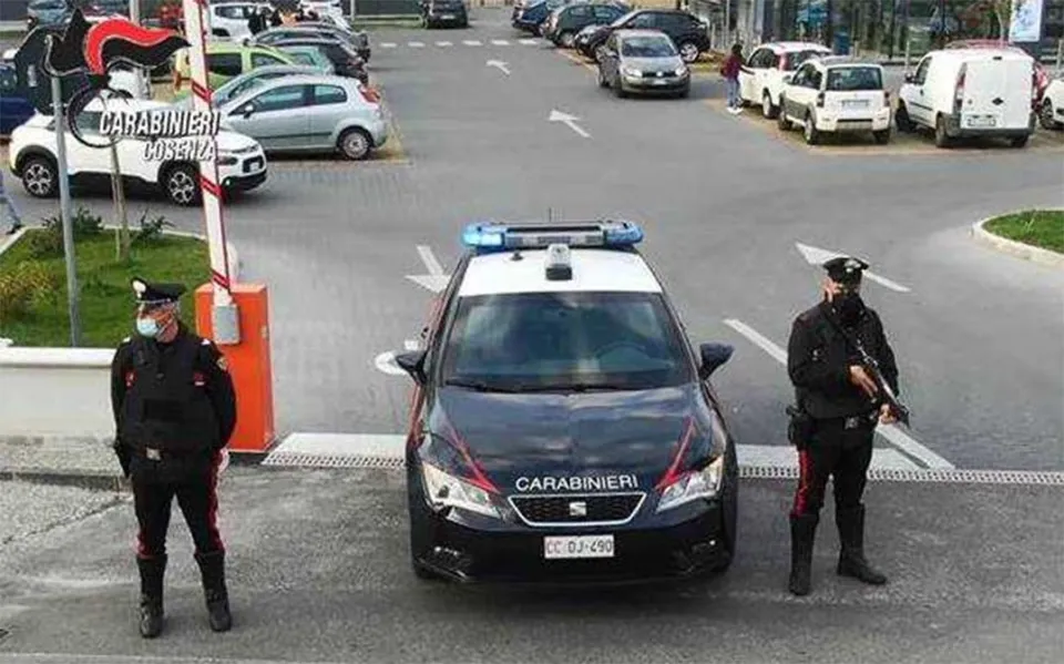 Droga ed estorsioni, 6 misure cautelari tra Rende e Cosenza nell'operazione "Fly" (VIDEO)