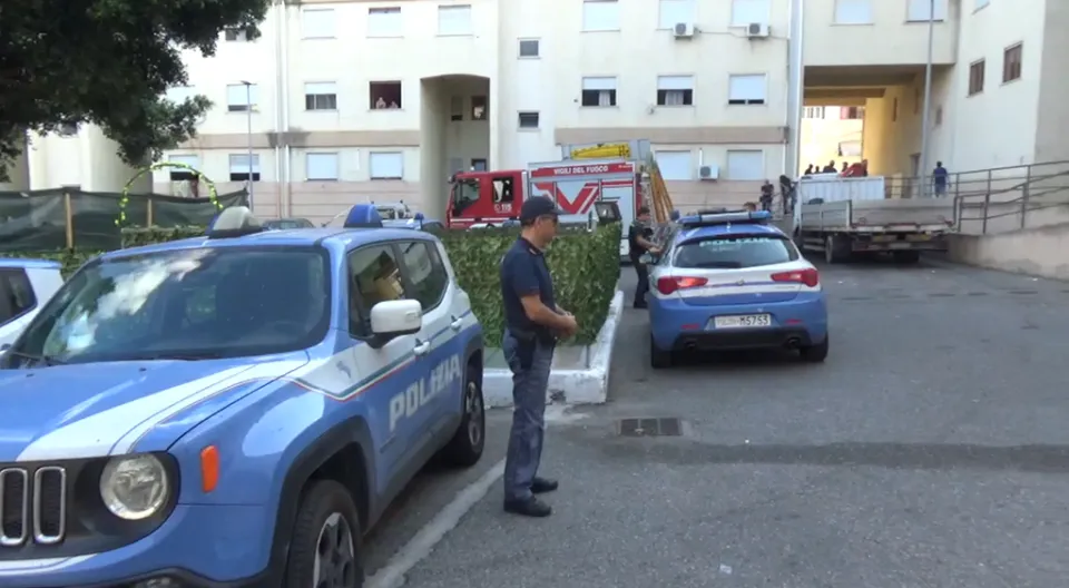 Cinque arresti e nove denunce nel quartiere Arghillà per droga, armi, furto d'acqua ed energia elettrica