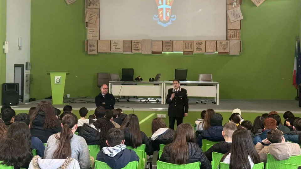 Campo Calabro, i Carabinieri incontrano gli studenti