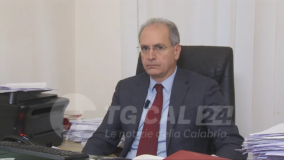Il sindaco di Lamezia aderisce a FI: "E' il momento di ridare il giusto ruolo ai partiti"