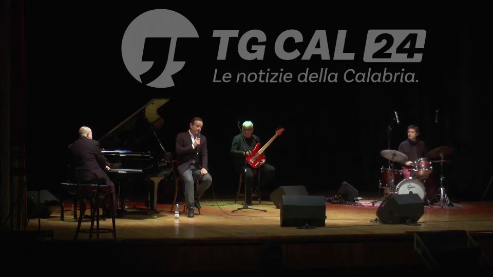 AMA Calabria, Gianluca Guidi omaggia Sinatra a Lamezia Terme
