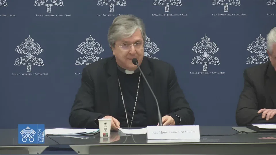 Fiamme sul Pollino, il grido di monsignor Savino: "Dietro quei roghi la mano dell'uomo"