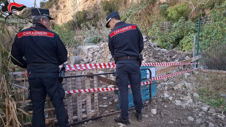 Cetraro, sequestrata vasta discarica abusiva