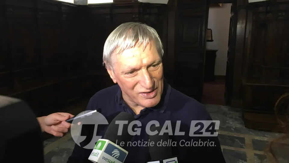 Don Luigi Ciotti: «Esportiamo nel mondo l'immagine della Calabria coraggiosa»