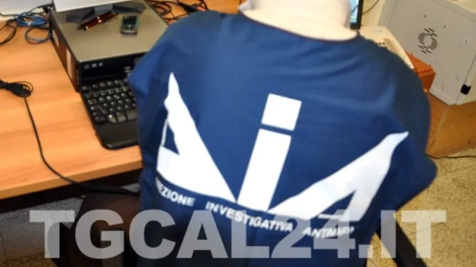 Calabria, politica, voti: i partiti sbattano fuori i “chiacchierati” per 'ndrangheta