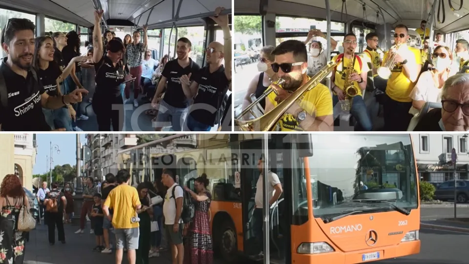 VIDEO | Musica, a Crotone si canta e si suona in autobus in giro per la città con "Bus-sing"