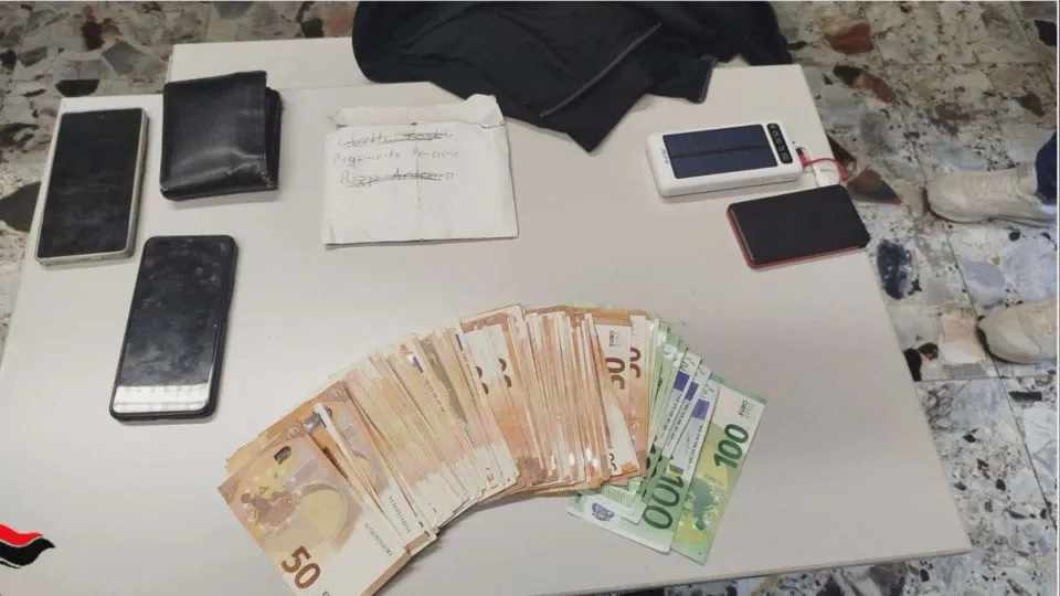 Truffa ad un anziano, due arresti dei Carabinieri a Petilia Policastro