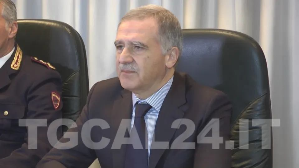 Catanzaro, insediato il questore Finocchiaro: «Grande entusiasmo per questo incarico» (VIDEO)