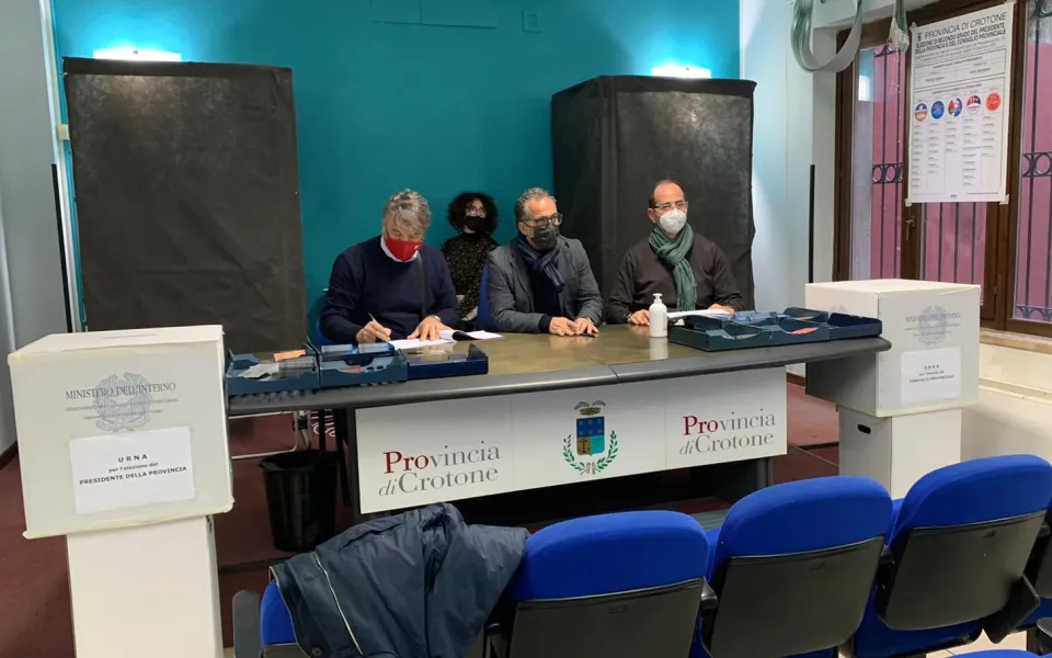Elezioni provinciali: a Crotone il presidente è Sergio Ferrari. Il centrodestra vince anche a Catanzaro e Vibo