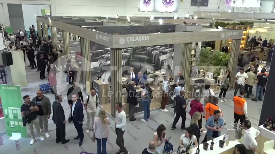 GLI SPECIALI DI VIDEO CALABRIA | Viaggio nel padiglione Calabria a Vinitaly
