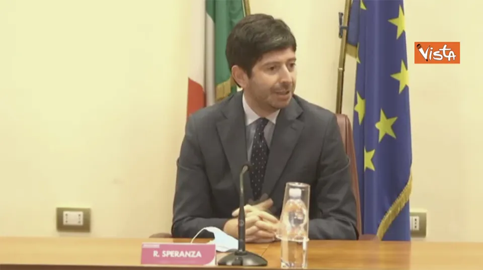 Coronavirus e nuova variante: il ministro Speranza blocca i voli dal Brasile
