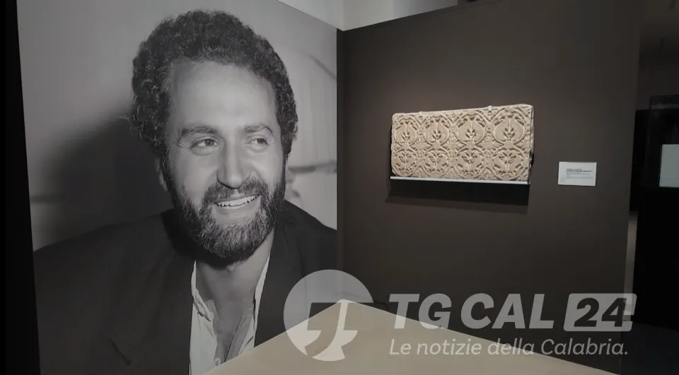 Versace, il dialogo tra moda e Magna Grecia