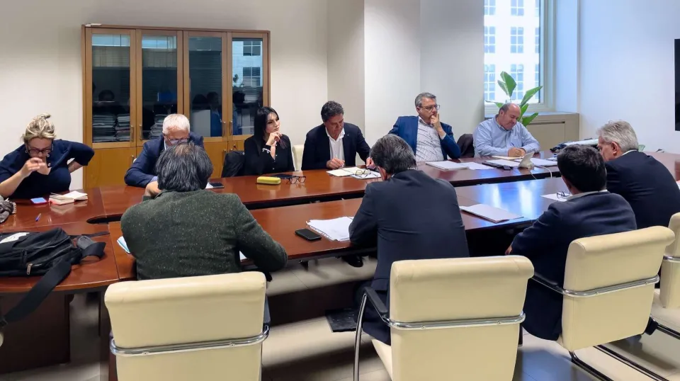 Calabria Verde, aperto il tavolo di confronto tra Regione e sindacati