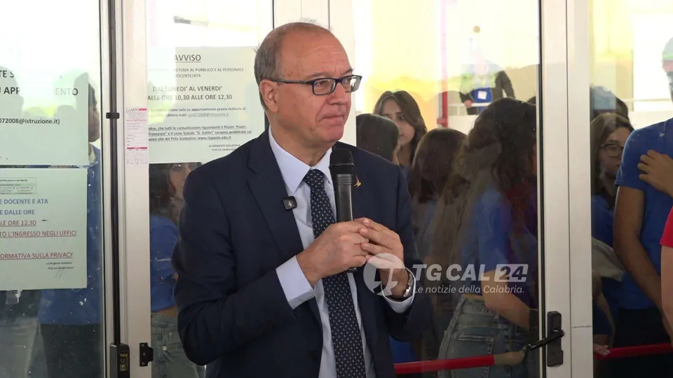 Ministro Valditara a Paola: focus su scuola tecnica ed investimenti