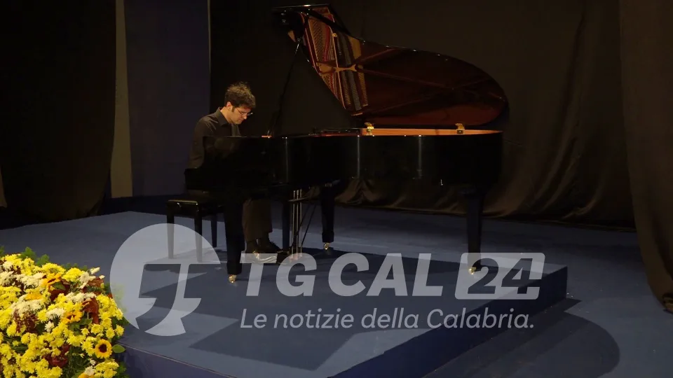 Da Beethoven a Wagner, da Schubert a Verdi: a Crotone il pianista Federico Nicoletta