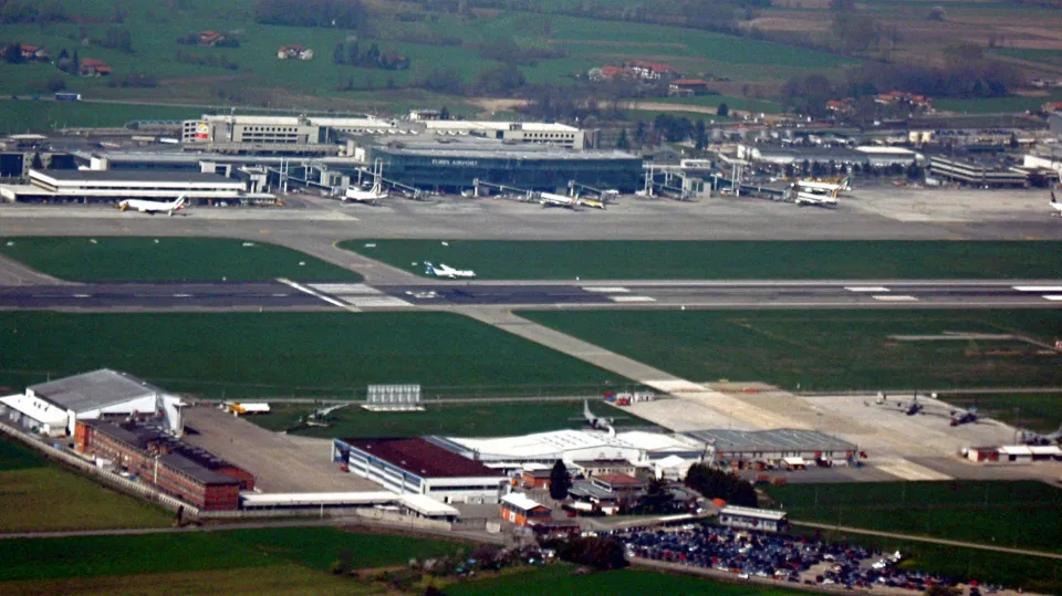Trentacinquenne muore sul volo Torino-Lamezia Terme