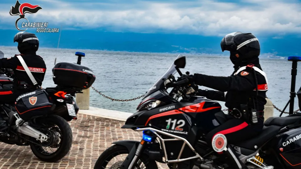 Reggio, controlli nei locali: chiuso lido sul lungomare, 4 denunciati