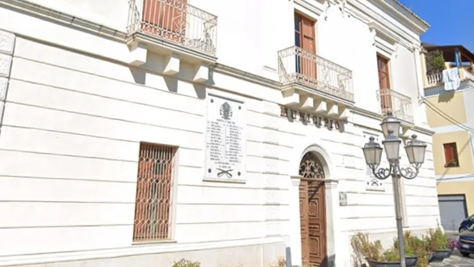 Infiltrazioni mafiose: il Consiglio dei Ministri scioglie il Comune di Amantea
