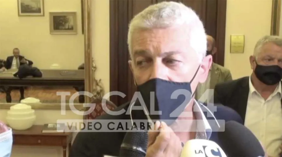 VIDEO | Morra: "In Calabria emerse realtà imbarazzanti per lo Stato. Bisogna intervenire"