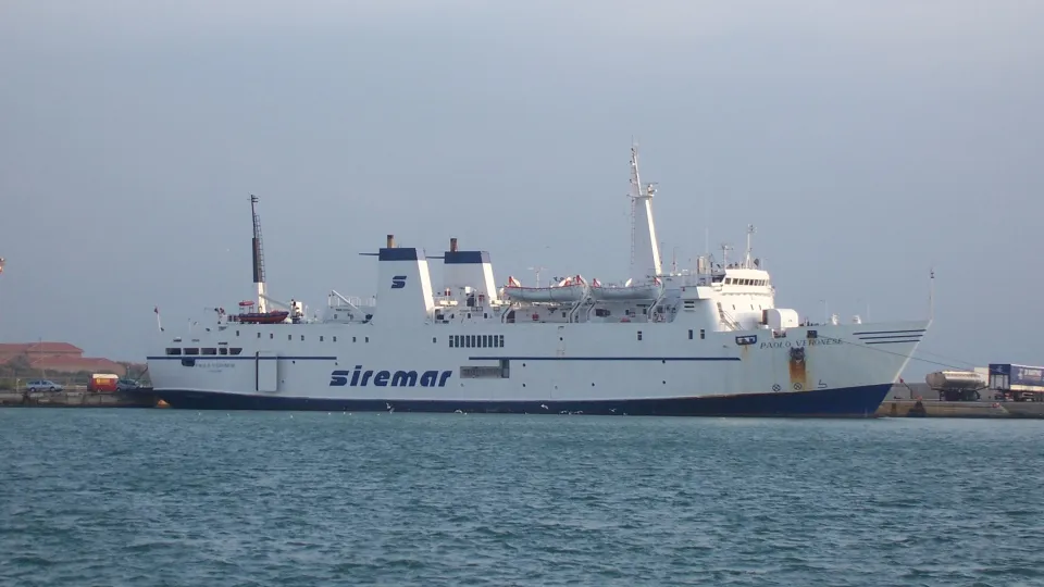 Arrivati a Reggio Calabria 600 migranti da Porto Empedocle