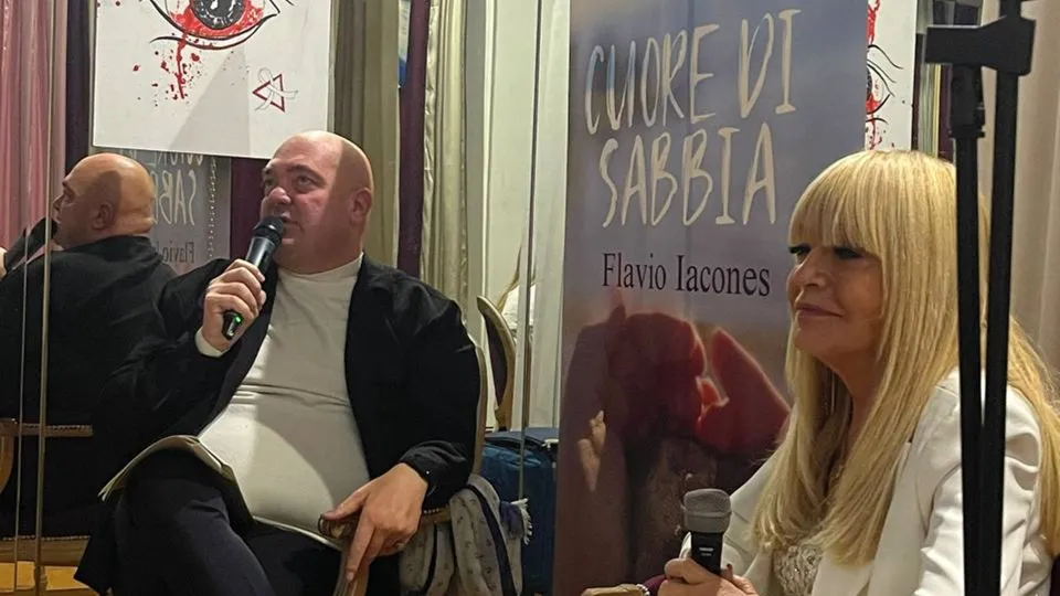 Libri: presentato a Roma “Cuore di sabbia” del giornalista Flavio Iacones