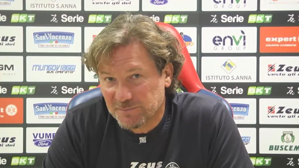VIDEO | Calcio, mister Stroppa (Crotone) pre-Chievo: «Inizia un nuovo campionato»