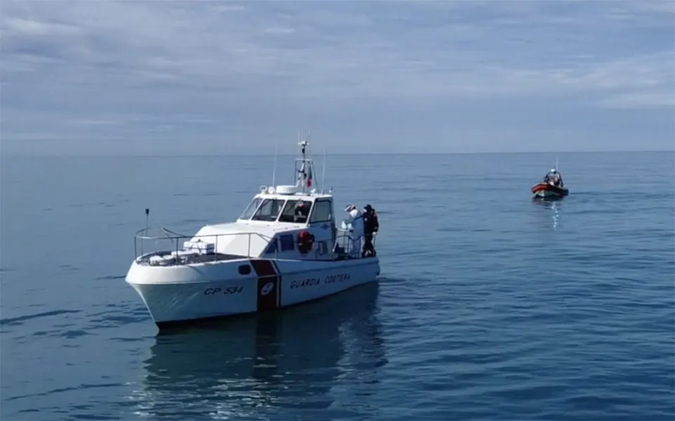 Tragedia a Zambrone: cade in mare dal motoscafo, natante la investe e muore