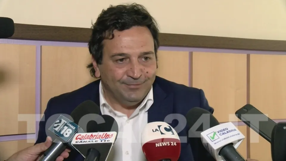 VIDEO | Regionali, Orsomarso su candidatura Occhiuto: «Caposquadra autorevole, ma tifo Wanda Ferro»