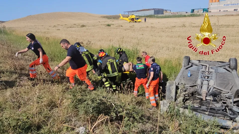 Incidente stradale nel Crotonese: trasportato ferito in elisoccorso