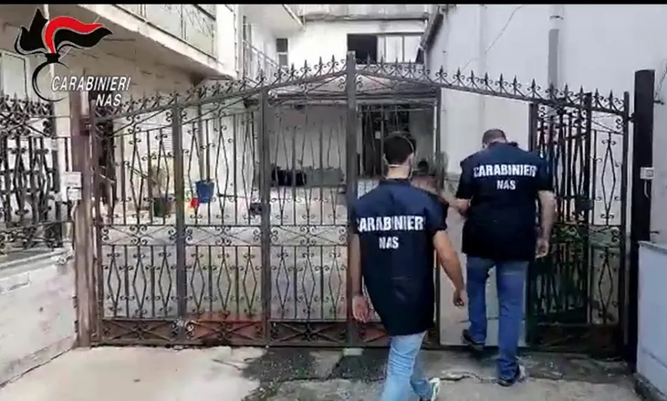 Scoperta casa di cura abusiva all'interno di una chiesa ad Oppido Mamertina (VIDEO)