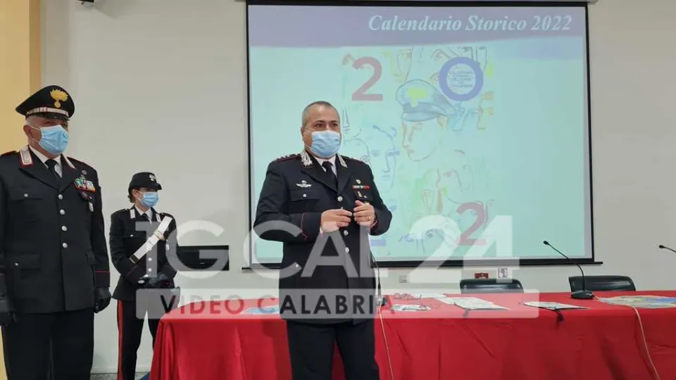 Catanzaro, presentato il calendario 2022 dell'Arma dei Carabinieri