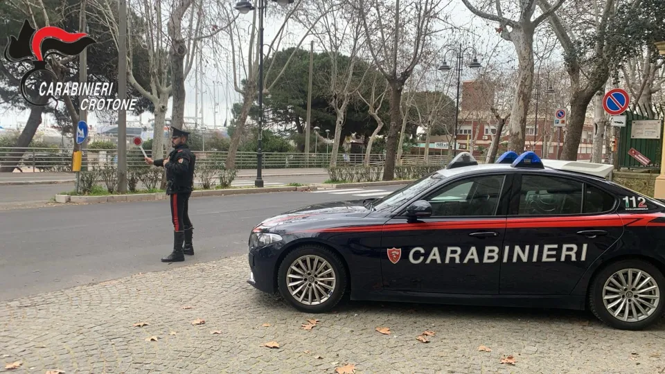 Alcol e guida, nel Crotonese intensificati i controlli: 26 denunciati