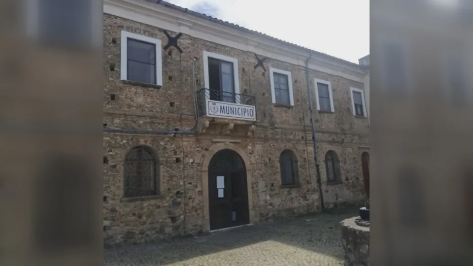 Dimissioni di massa al Comune di Maida: la prefettura lo scioglie