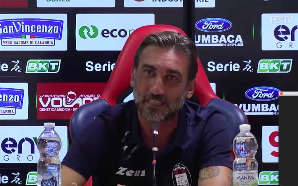 Calcio Serie B: vincono Crotone e Reggina, pari interno per il Cosenza