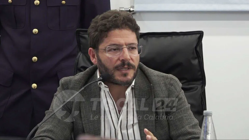 Usura, pizzo ed estorsioni: l'invito di Guarascio a denunciare