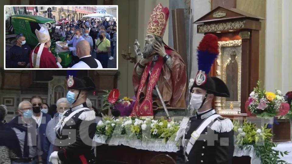 VIDEO | Crotone festeggia San Dionigi, mons. Panzetta: «La nostra città ha bisogno di uno tsunami di speranza»