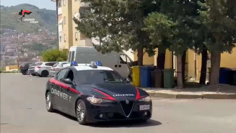 Cosenza, aggredite due donne in strada