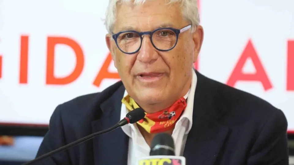 Catanzaro-Crotone, il club giallorosso «ringrazia le forze dell'ordine. Solidarietà all'ispettore ferito»