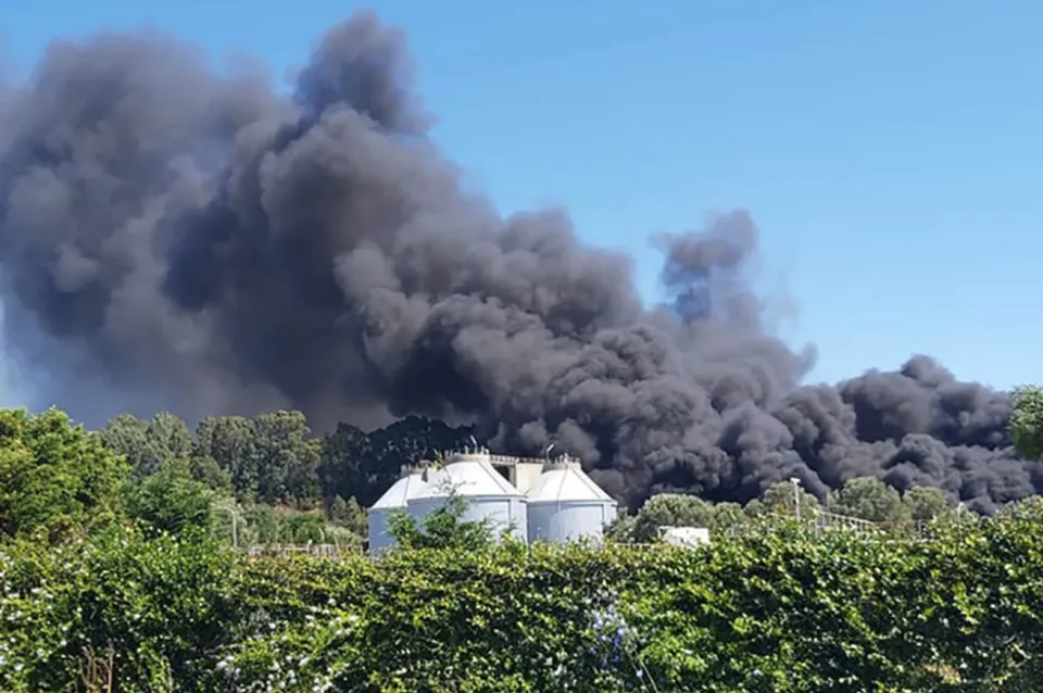 Gioia Tauro, incendio nel depuratore del quartiere Fiume