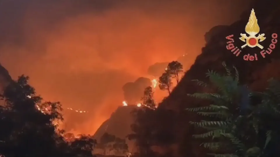 Emergenza incendi in Calabria, l’allarme di Legambiente sui boschi